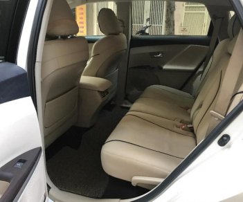 Toyota Venza 2.7 AWD 2010 - Cần bán gấp xe cũ Toyota Venza 2.7 AWD năm 2010, màu trắng, nhập khẩu 