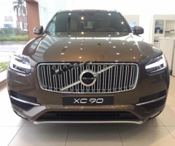 Volvo XC90 2018 - Cần bán xe Volvo XC90 sản xuất năm 2018, màu nâu, nhập khẩu