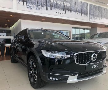 Volvo V90 Cross County T6 AWD 2018 - Bán Volvo V90 Cross County T6 AWD sản xuất năm 2018, màu đen sang trọng đẳng cấp