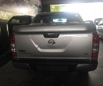 Nissan Navara Vl 2015 - Bán ô tô Nissan Navara Vl năm 2015, màu bạc, xe nhập 