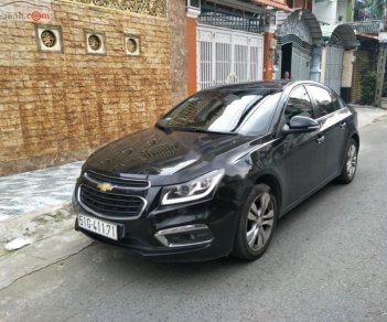 Chevrolet Cruze 1.8 LTZ 2017 - Cần bán gấp Chevrolet Cruze 1.8 LTZ sản xuất năm 2017, màu đen