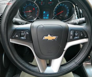 Chevrolet Cruze 1.8 LTZ 2017 - Cần bán gấp Chevrolet Cruze 1.8 LTZ sản xuất năm 2017, màu đen