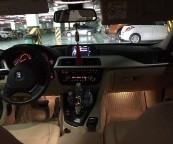 BMW 3 Series  320i 2015 - Cần bán gấp BMW 3 Series 320i sản xuất 2015, màu trắng