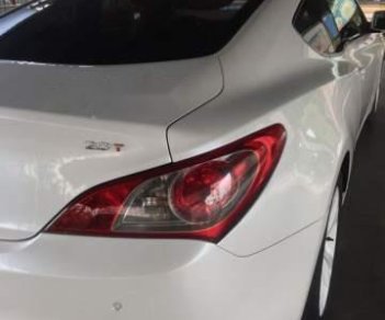 Hyundai Genesis 2010 - Bán Hyundai Genesis đời 2010, màu trắng, giá chỉ 495 triệu