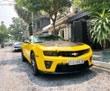 Chevrolet Camaro 3.6 RS 2010 - Cần bán gấp Chevrolet Camaro 3.6 RS năm sản xuất 2010, màu vàng, nhập khẩu