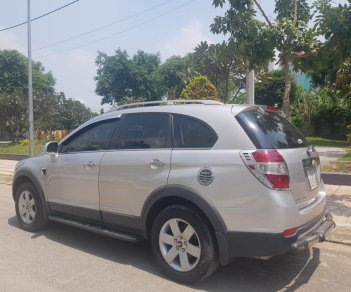 Chevrolet Captiva LT 2008 - Bán ô tô Chevrolet Captiva (LT) đời 2008, màu ghi-bạc, gia đình sử dụng kỹ mới 95%