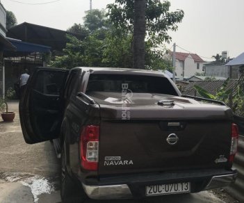 Nissan Navara  NP300 2015 - Bán xe Nissan Navara SL năm 2015, màu nâu, xe nhập