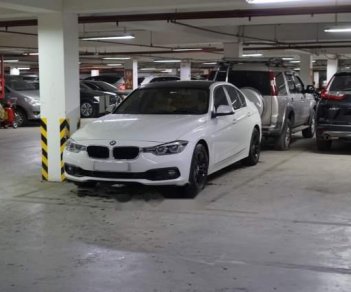 BMW 3 Series  320i  2015 - Bán BMW 320i năm 2015, màu trắng, xe nhập như mới
