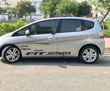 Honda FIT 1.5 AT 2009 - Cần bán lại xe Honda FIT 1.5 AT sản xuất 2009, màu bạc chính chủ, giá tốt