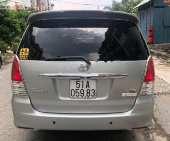 Toyota Innova 2.0G 2011 - Cần bán gấp Toyota Innova 2.0G năm 2011, màu bạc số sàn