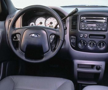 Ford Escape XLT 2003 - Bán xe Ford Escape XLT sản xuất 2003, màu đỏ