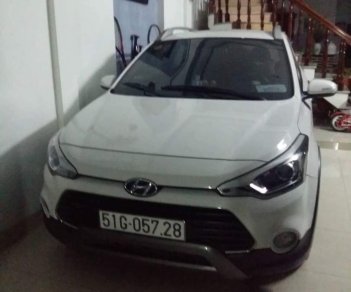 Hyundai i20 Active 2015 - Bán Hyundai i20 Active năm sản xuất 2015, màu trắng, xe nhập