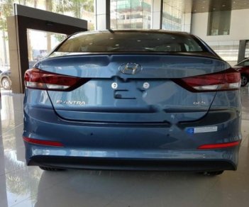 Hyundai Elantra 1.6 AT 2018 - Cần bán Hyundai Elantra 1.6 AT sản xuất năm 2018, màu xanh