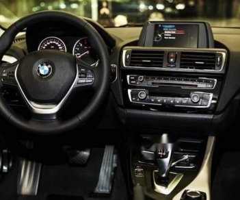 BMW 1 Series  118i  2017 - Cần bán lại xe BMW 118i 2017, nhập khẩu nguyên chiếc số tự động