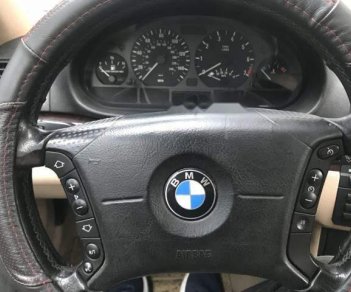 BMW 3 Series 325i 2004 - Bán ô tô BMW 3 Series 325i đời 2004, màu đen, xe nhập Mỹ, chính chủ