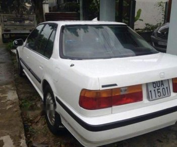 Honda Accord 1989 - Bán Honda Accord sản xuất 1989, màu trắng xe gia đình