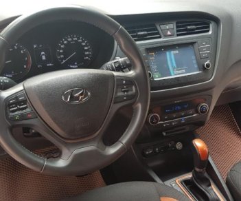 Hyundai i20 Active 2017 - [Tiến Mạnh Auto] Cần bán Hyundai i20 Active sản xuất 2017, màu trắng, xe nhập, hỗ trợ trả góp