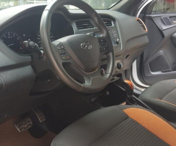 Hyundai i20 Active 2017 - [Tiến Mạnh Auto] Cần bán Hyundai i20 Active sản xuất 2017, màu trắng, xe nhập, hỗ trợ trả góp