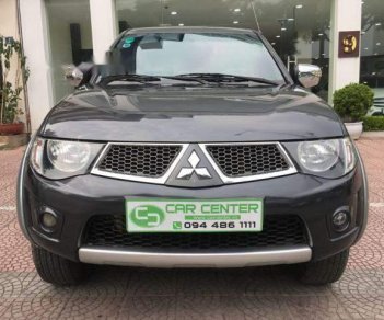 Mitsubishi Triton 2013 - Cần bán Mitsubishi Triton sản xuất 2013, màu đen, nhập khẩu Thái số tự động, giá tốt