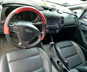 Kia K3 2015 - Bán Kia K3 năm sản xuất 2015, màu đỏ số tự động 