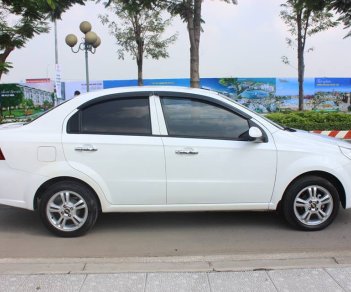 Chevrolet Aveo LTZ 1.5 AT 2014 - Cần tiền bán Aveo 2014 Ltz đk 2015, số tự động, màu trắng tinh cực đẹp