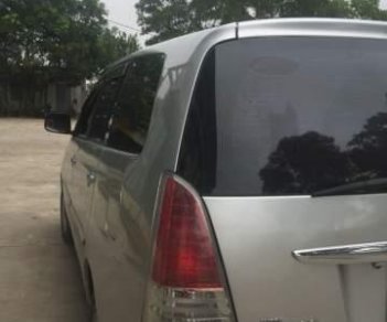 Toyota Innova 2010 - Bán xe Toyota Innova đời 2010, màu bạc