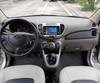 Hyundai i10 1.1MT 2012 - Cần bán Hyundai i10 1.1MT đời 2012, màu bạc, nhập khẩu chính chủ