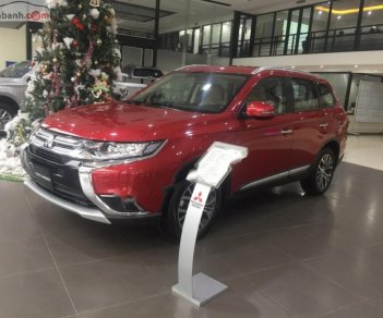 Mitsubishi Outlander 2.0 CVT 2018 - Bán ô tô Mitsubishi Outlander 2.0 CVT sản xuất năm 2018, màu đỏ sang trọng