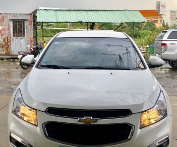 Chevrolet Cruze  LT 1.6MT 2016 - Cần bán Chevrolet Cruze đời 2016, màu trắng