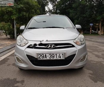 Hyundai i10 1.1MT 2012 - Cần bán Hyundai i10 1.1MT đời 2012, màu bạc, nhập khẩu chính chủ