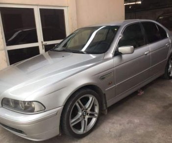 BMW 5 Series  525i   2002 - Bán ô tô BMW 525i đời 2002, màu bạc, nhập khẩu nguyên chiếc, giá tốt