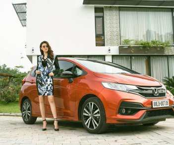 Honda Jazz RS 2018 - Bán Honda Jazz 2018 1.5RS - Xe đẹp dành cho phái đẹp - Khuyến mãi cực khủng - Đủ màu - Giao hàng ngay