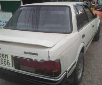 Nissan Bluebird 1984 - Cần bán gấp Nissan Bluebird đời 1984, màu trắng