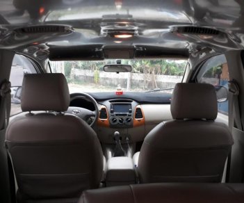 Toyota Innova G 2010 - Cần bán xe Toyota Innova G đời 2010, màu bạc