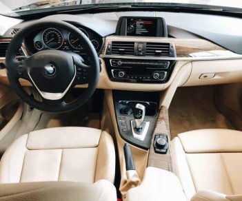 BMW 3 Series  320i GT  2017 - Bán BMW 3 Series 320i GT đời 2017, khung gầm 5 Series mang lại khoảng không gian rộng rãi