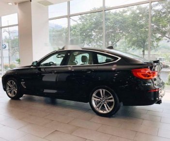 BMW 3 Series  320i GT  2017 - Bán BMW 3 Series 320i GT đời 2017, khung gầm 5 Series mang lại khoảng không gian rộng rãi