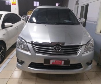 Toyota Innova G 2012 - Cần bán xe Toyota Innova G sản xuất 2012, màu bạc