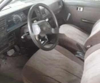 Nissan Bluebird 1988 - Cần bán xe Nissan Bluebird sản xuất năm 1988