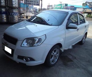 Chevrolet Aveo  LTZ 2013 - Cần bán lại xe Chevrolet Aveo sản xuất 2013, màu trắng còn mới