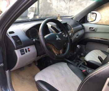 Mitsubishi Triton 2011 - Cần bán lại xe Mitsubishi Triton sản xuất 2011, màu xám, nhập khẩu số sàn, giá chỉ 295 triệu