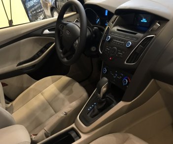 Ford EcoSport 2018 - Bán Ford Ecosport 2018 150 nhận xe, đủ màu giao ngay, giảm ngay tiền mặt kèm nhiều quà tặng hấp dẫn, LH: 0902 724 140