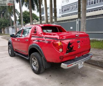 Mitsubishi Triton GL 4x4 MT 2014 - Bán ô tô Mitsubishi Triton GL 4x4 MT năm sản xuất 2014, màu đỏ  