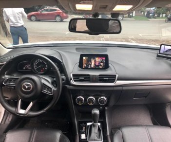 Mazda 3 2017 - Bán Mazda 3 Facelift 1.5 AT 2017, màu trắng, hỗ trợ trả góp 70%, lh 0966988860