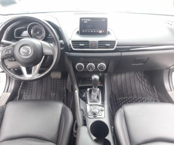 Mazda 3 1.5AT 2016 - Bán Mazda 3 1.5AT đời 2016, màu trắng, giá tốt