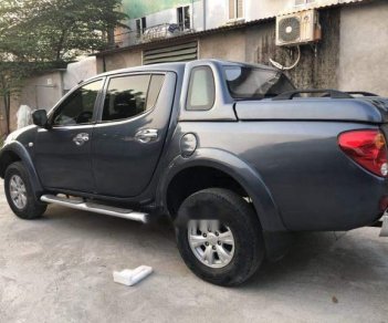 Mitsubishi Triton 2011 - Cần bán lại xe Mitsubishi Triton sản xuất 2011, màu xám, nhập khẩu số sàn, giá chỉ 295 triệu