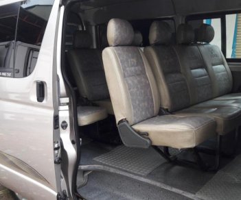 Toyota Hiace 2006 - Cần bán xe Toyota Hiace đời 2006, máy dầu, 15 chỗ