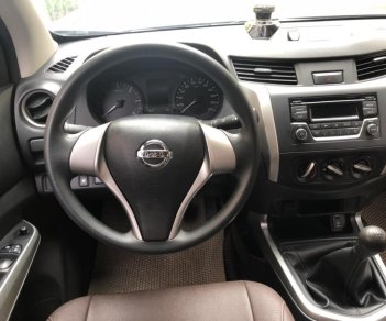 Nissan Navara E 2016 - Gia đình bán xe Nissan Navara E đời 2016, màu nâu, nhập khẩu nguyên chiếc