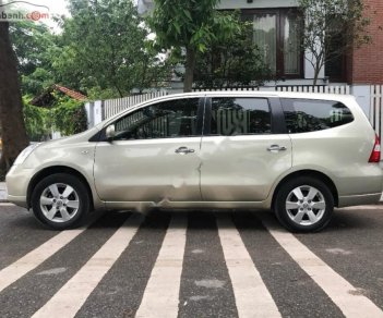 Nissan Grand livina 2012 - Cầmàu vàng số sàn