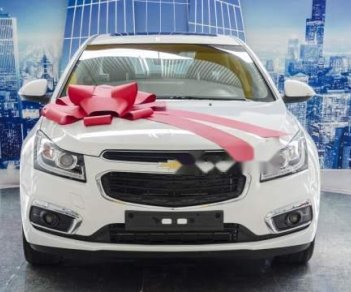 Chevrolet Cruze 2018 - Bán Chevrolet Cruze năm sản xuất 2018, màu trắng, giá tốt