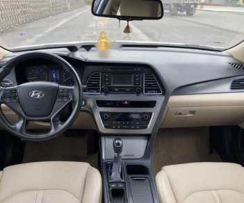 Hyundai Sonata   2.0AT  2014 - Cần bán Hyundai Sonata 2.0AT năm sản xuất 2014, màu trắng, nhập khẩu Hàn Quốc chính chủ 